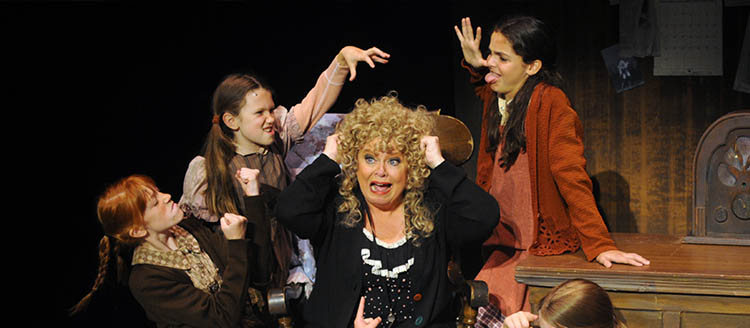 Sally Struthers Steals the Show